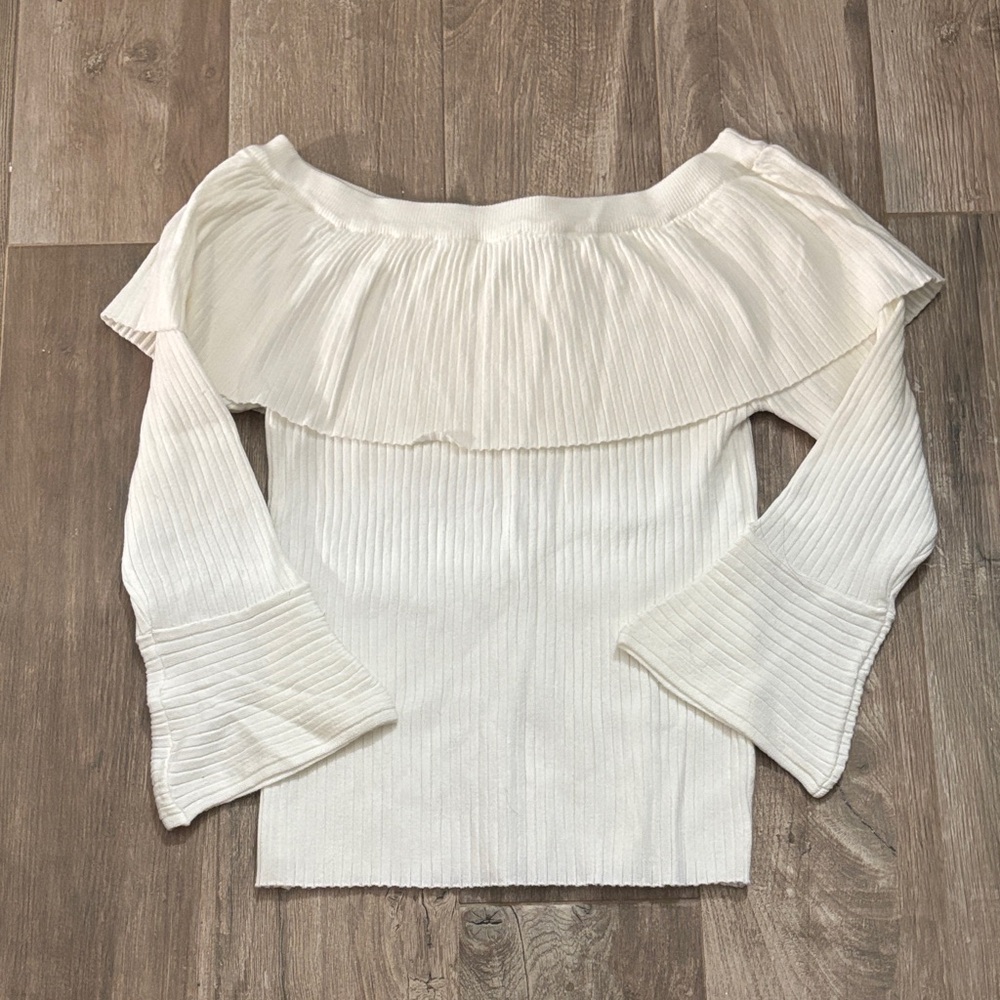 Off-Shoulder White Ribbed Top
